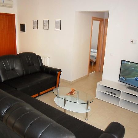 Vile Park Apartment Pula Buitenkant foto